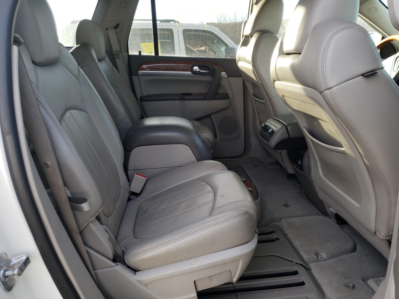 Photo 6 from auction – 2010 BUICK ENCLAVE CX with VIN 5GALVCED7AJ116031