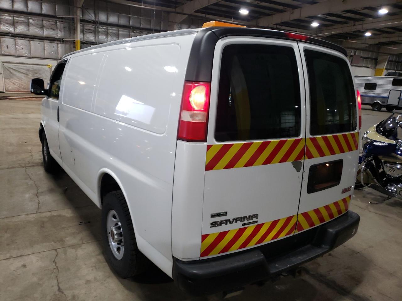 Photo 3 from auction – 2011 GMC SAVANA G25 with VIN 1GTW7FCA3B1154244