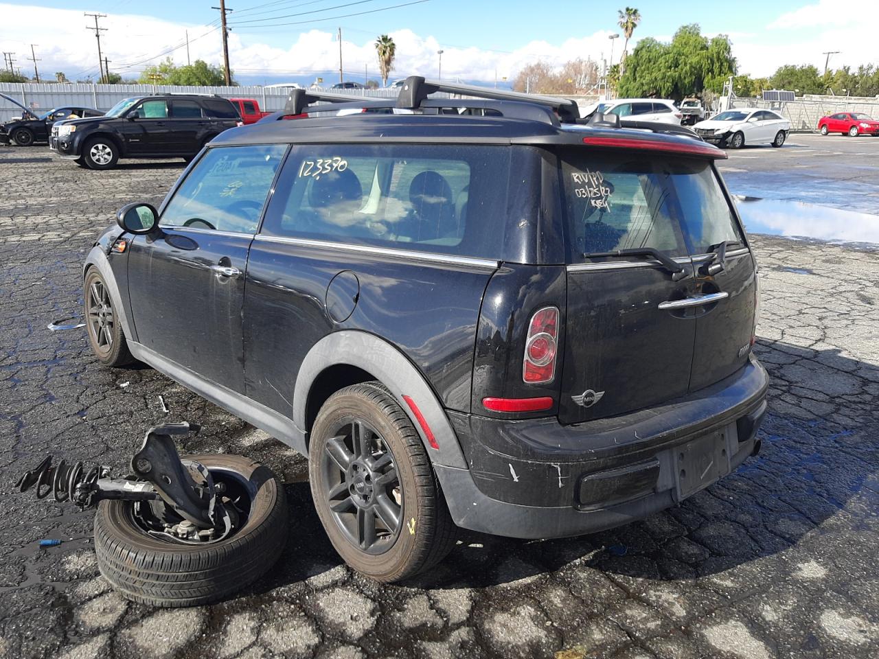 Photo 3 from auction – 2014 MINI COOPER CLU with VIN WMWZF3C57ET493502