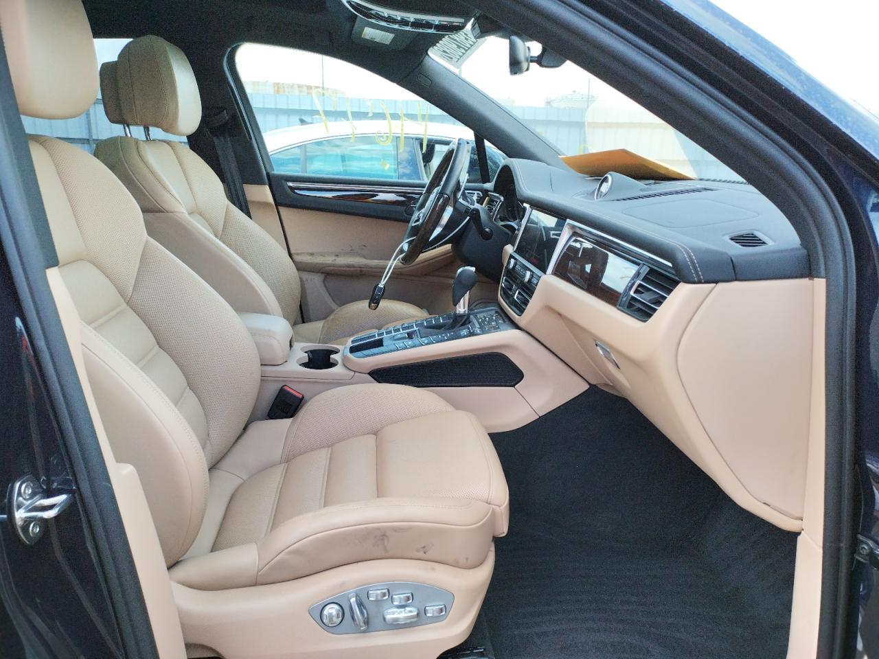 Photo 5 from auction – 2021 PORSCHE MACAN S with VIN WP1AB2A56MLB33014