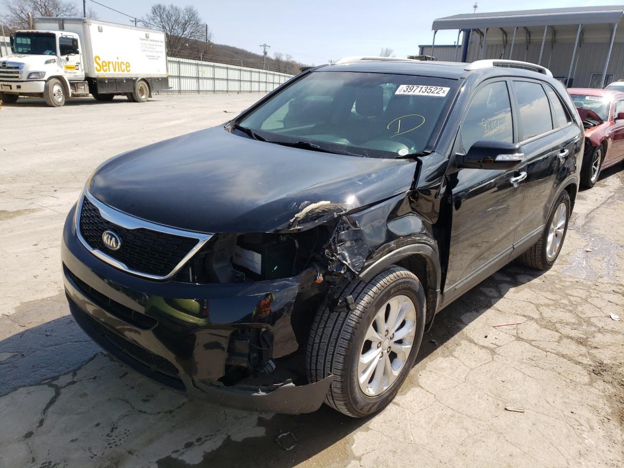 Photo 2 from auction – 2015 KIA SORENTO EX with VIN 5XYKU4A79FG632515