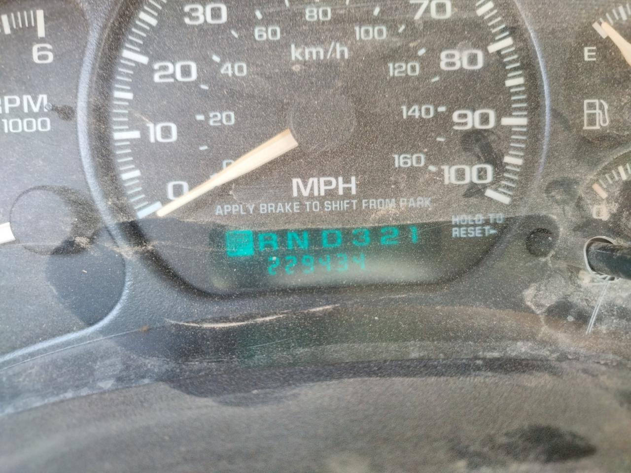 Photo 8 from auction – 1999 CHEVROLET SILVERADO with VIN 2GCEC19T2X1130831