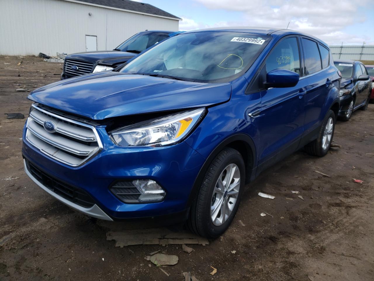 Photo 2 from auction – 2019 FORD ESCAPE SE with VIN 1FMCU9GDXKUC24561