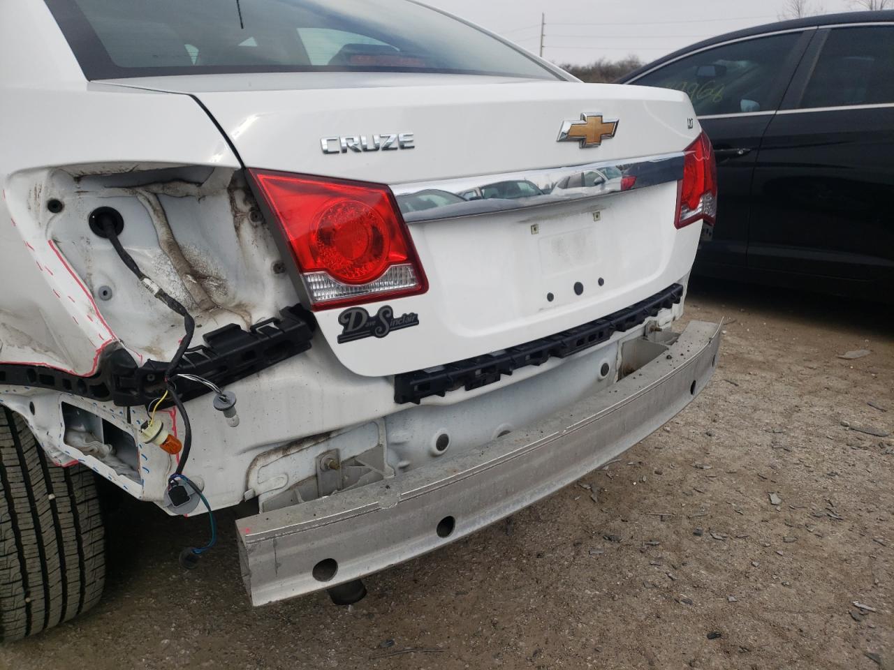 Photo 9 from auction – 2014 CHEVROLET CRUZE LT with VIN 1G1PC5SB6E7354940