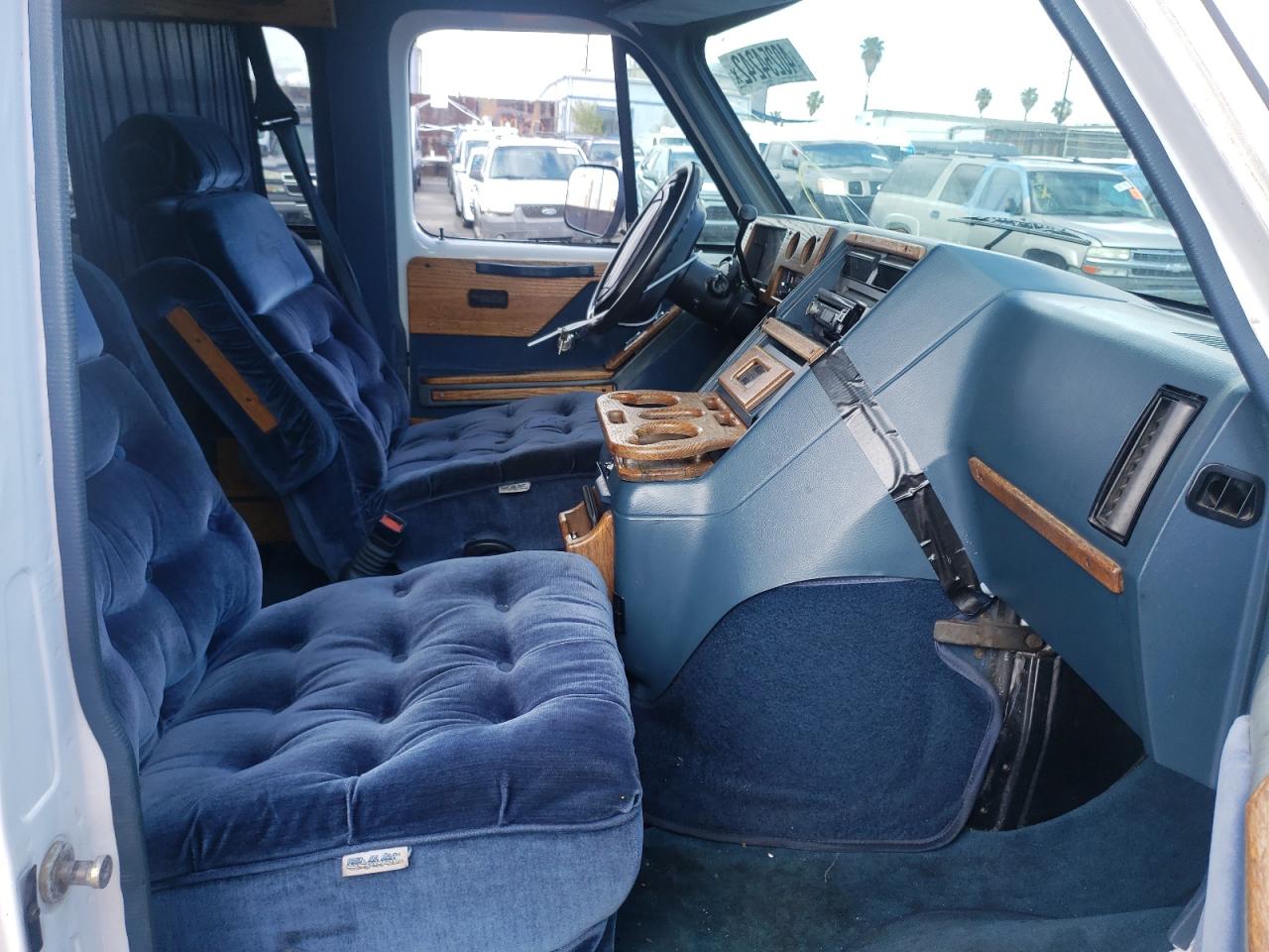 Zdjęcie 5 z aukcji – 1994 CHEVROLET G20 z VIN 1GBEG25K2RF181995