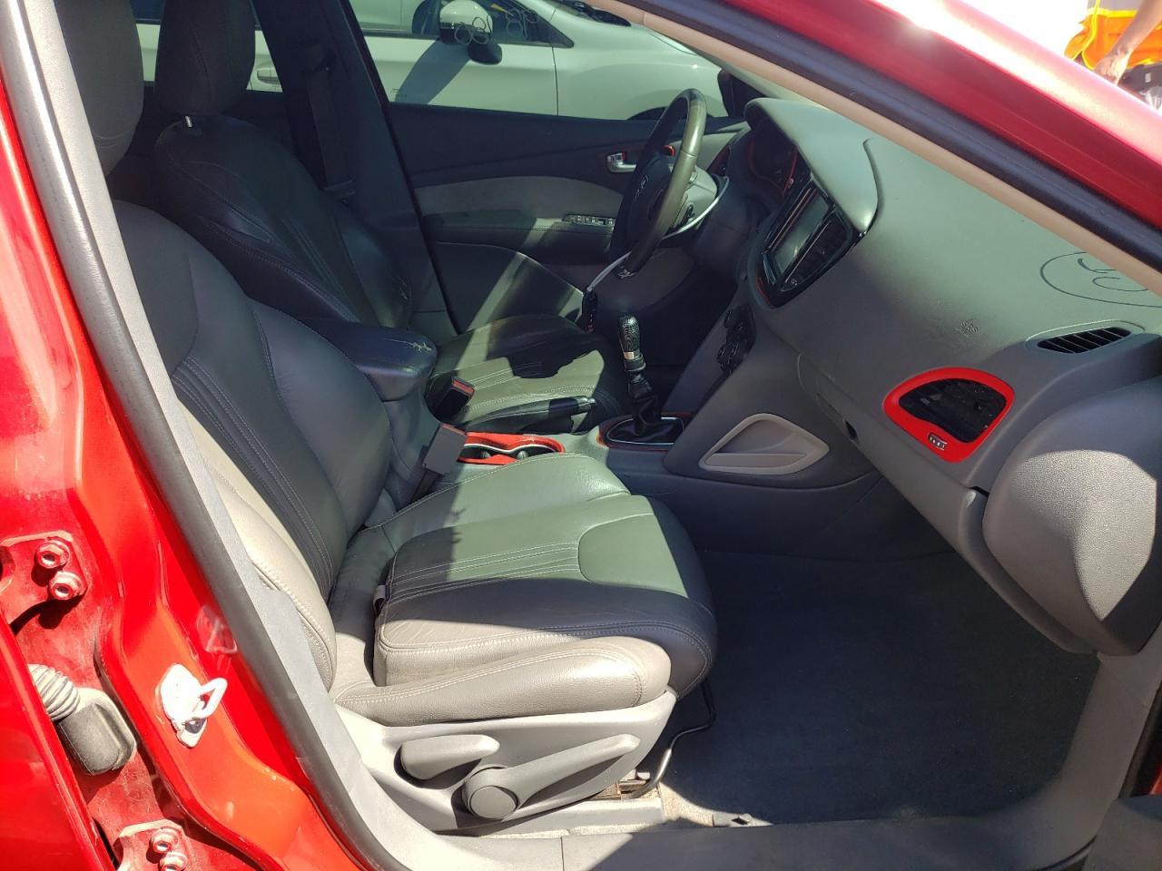 Photo 5 from auction – 2013 DODGE DART SXT with VIN 1C3CDFBH3DD640553