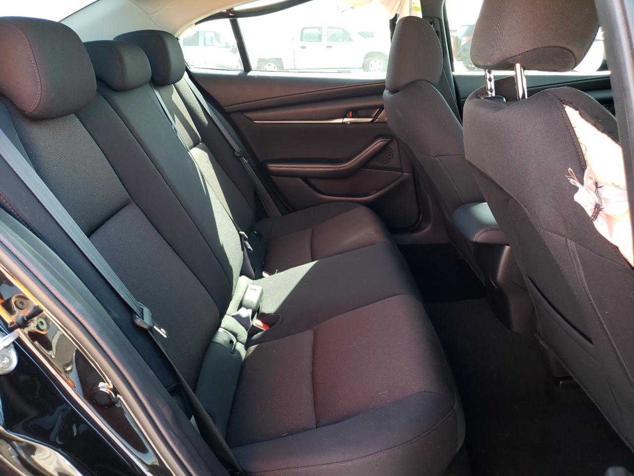 Photo 6 from auction – 2022 MAZDA 3 with VIN 3MZBPAAL0NM301355