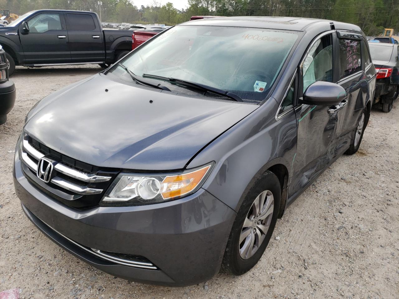 Photo 2 from auction – 2017 HONDA ODYSSEY EX with VIN 5FNRL5H60HB027037
