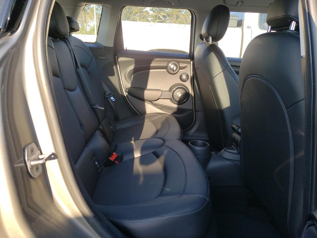 Photo 6 from auction – 2018 MINI COOPER with VIN WMWXU1C54J2F80164