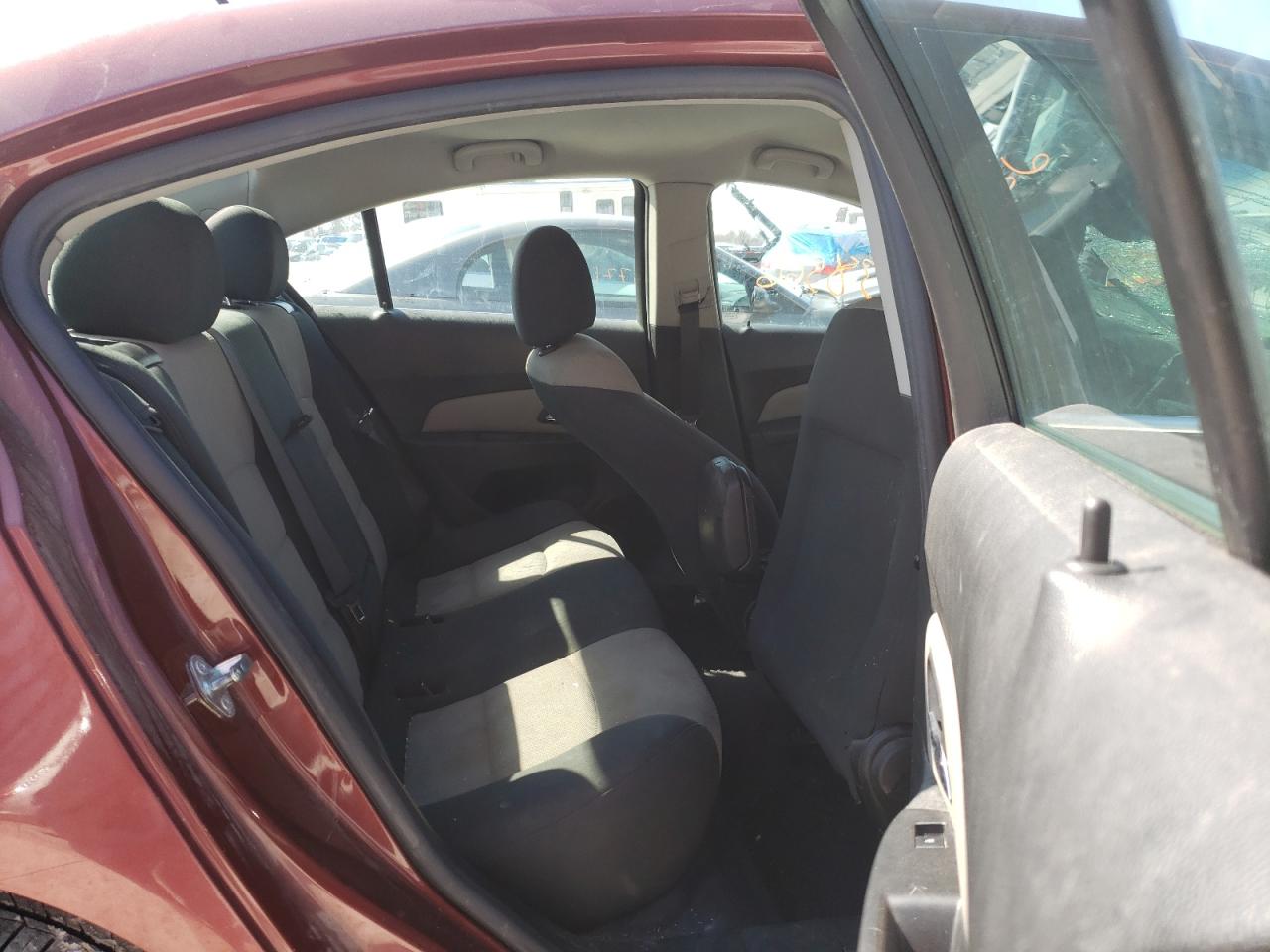 Photo 6 from auction – 2012 CHEVROLET CRUZE LS with VIN 1G1PC5SH1C7208124