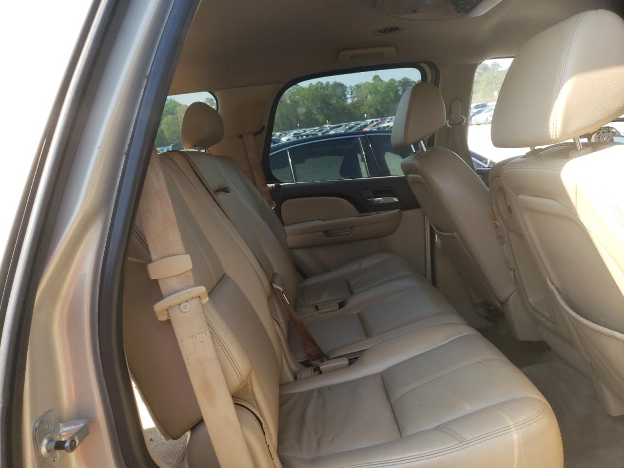 Photo 6 from auction – 2007 CHEVROLET TAHOE C150 with VIN 1GNFC13J87R219829