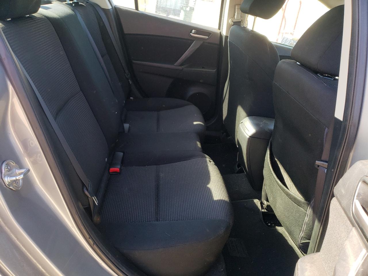 Photo 6 from auction – 2013 MAZDA 3 I with VIN JM1BL1TG7D1754575