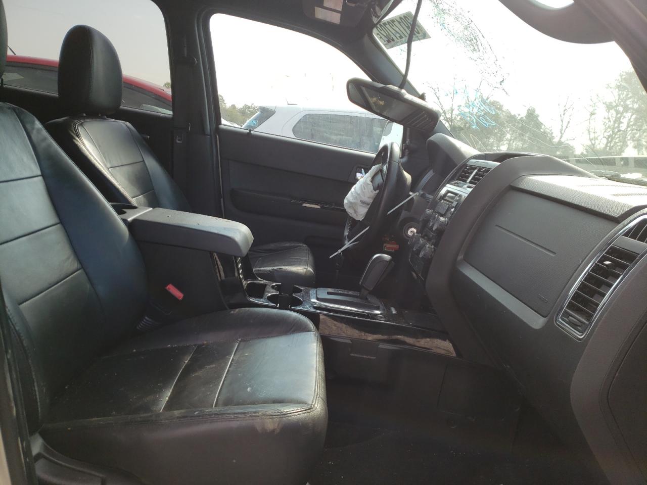 Photo 5 from auction – 2012 FORD ESCAPE LIM with VIN 1FMCU0EG4CKB38961