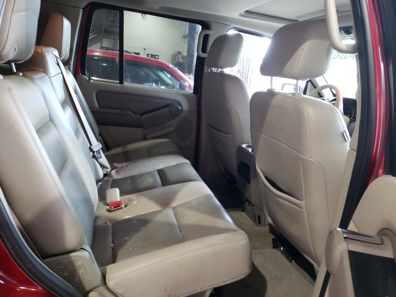Zdjęcie 6 z aukcji – 2006 FORD EXPLORER X z VIN 1FMEU73826UA60458