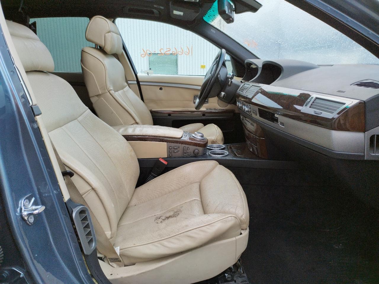 Photo 5 from auction – 2006 BMW 750 LI with VIN WBAHN83506DT60474