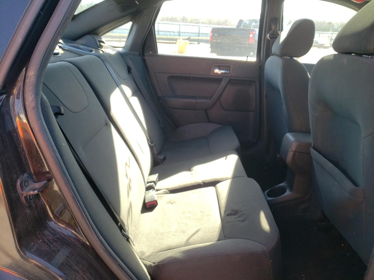 Photo 6 from auction – 2008 FORD FOCUS SE with VIN 1FAHP35N68W246313