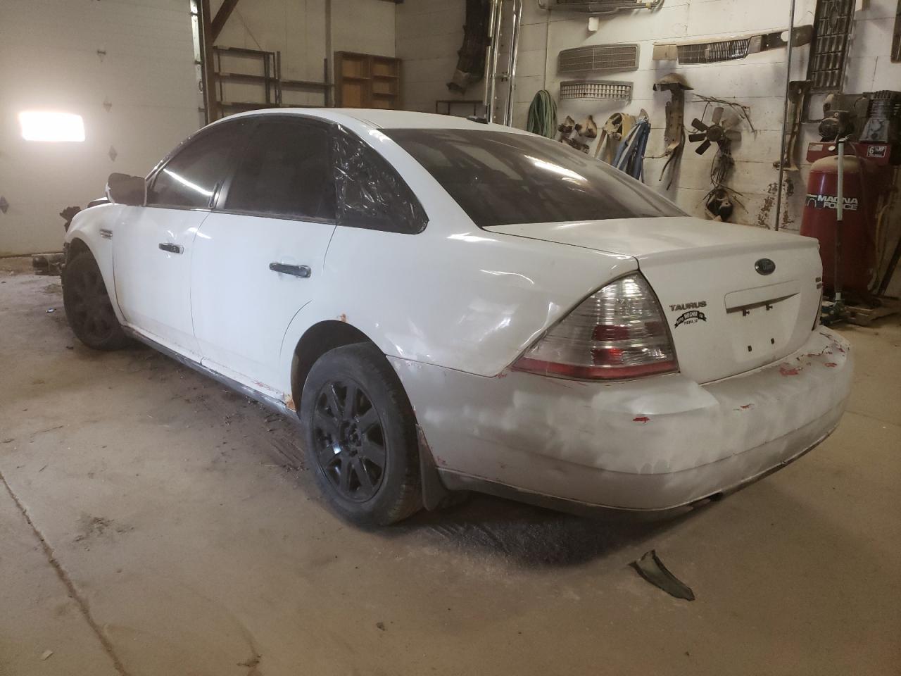 صورة رقم 3 من المزاد - 2008 FORD TAURUS SEL مع VIN 1FAHP27W48G185800
