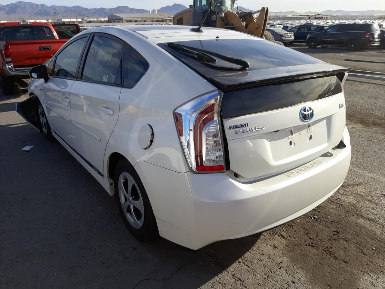 Photo 3 from auction – 2015 TOYOTA PRIUS with VIN JTDKN3DU4F0409359