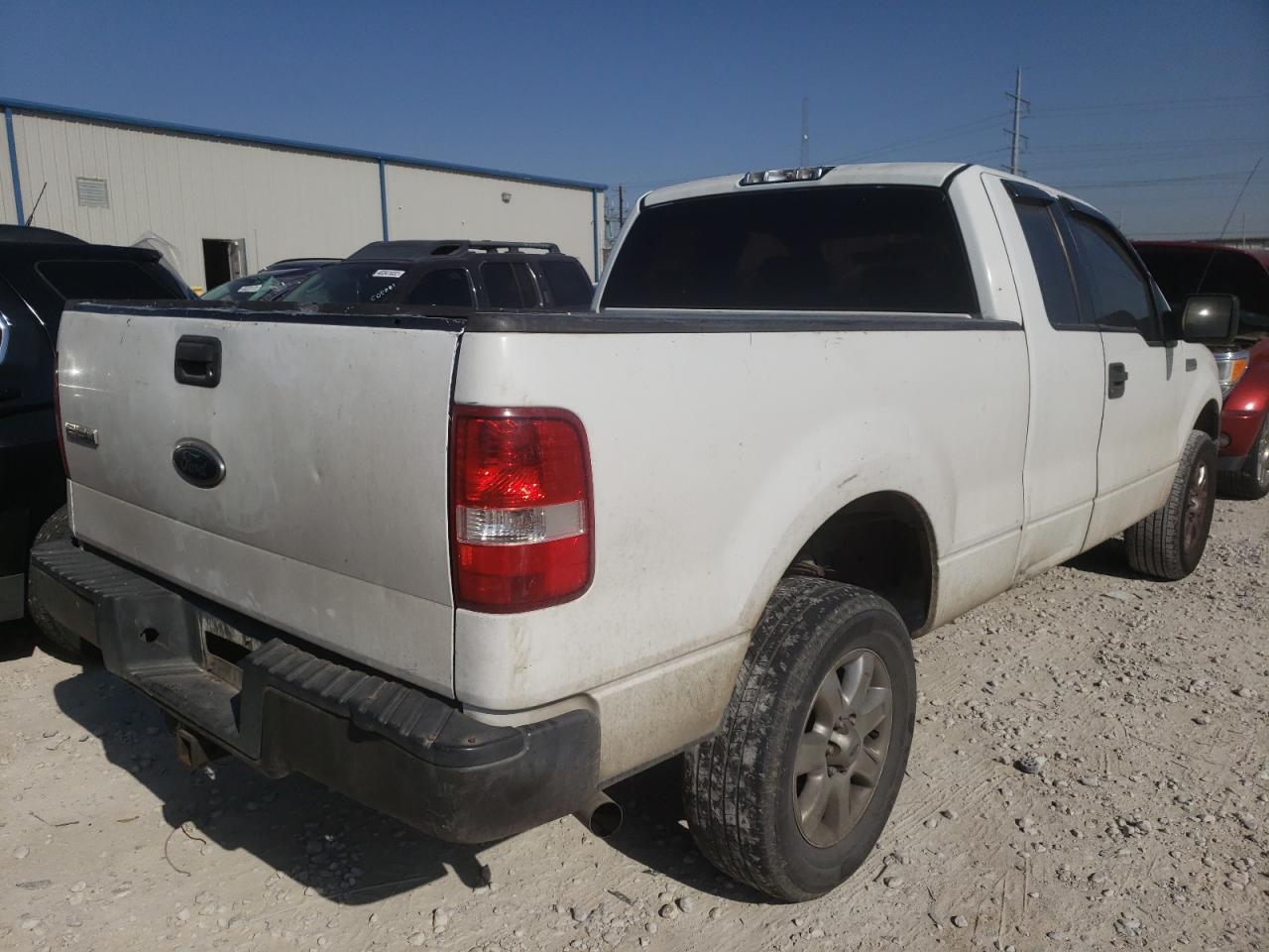 Photo 4 from auction – 2005 FORD F150 with VIN 1FTPX14555FB22556