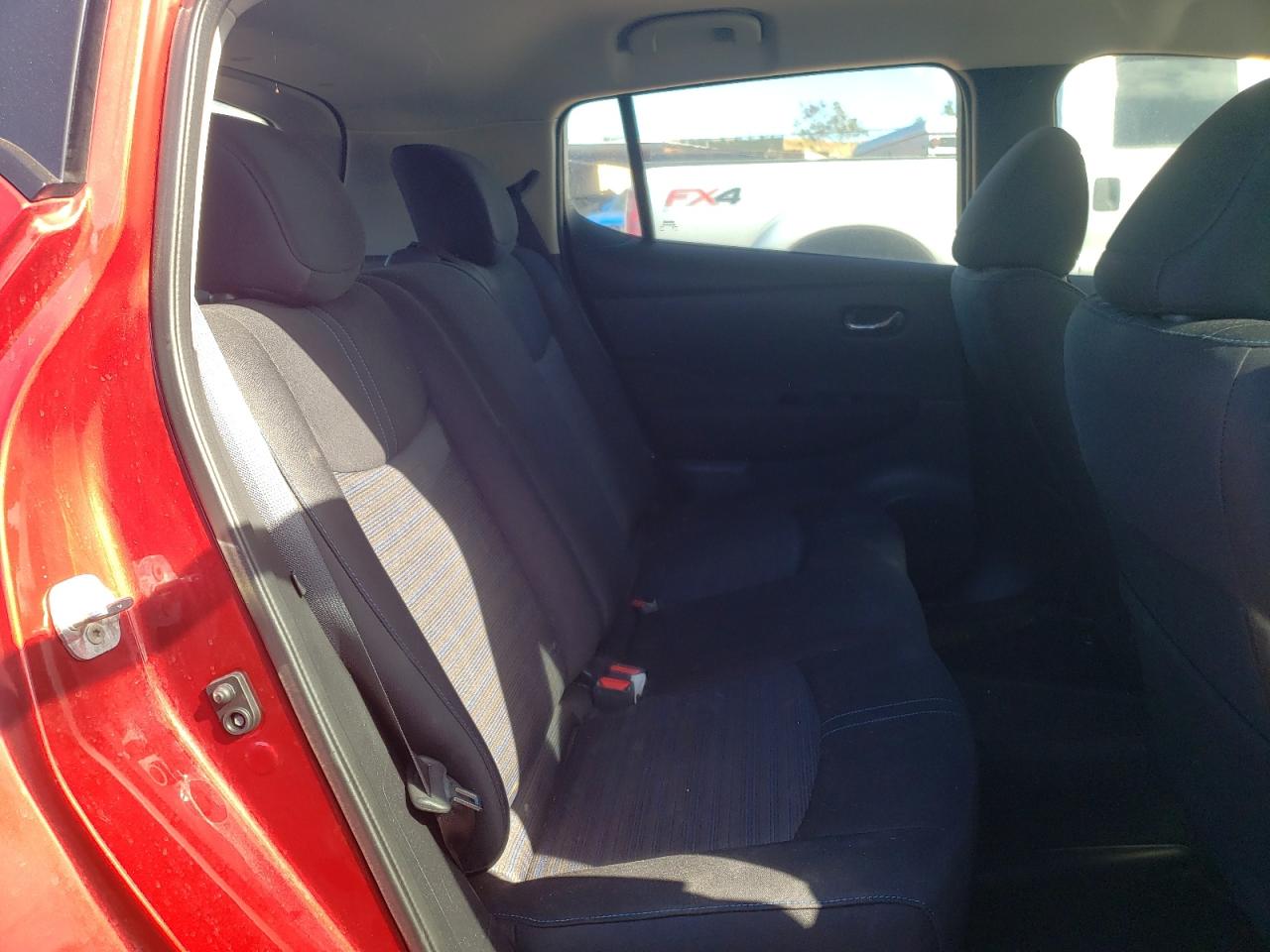 Photo 6 from auction – 2018 NISSAN LEAF S with VIN 1N4AZ1CP3JC312151