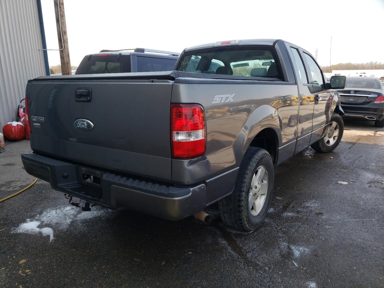 Photo 4 from auction – 2006 FORD F150 with VIN 1FTRX12W56NB55147