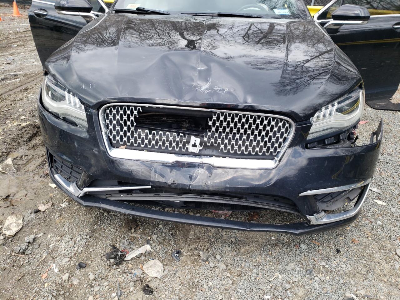 Photo 9 from auction – 2017 LINCOLN MKZ RESERV with VIN 3LN6L5F91HR637524