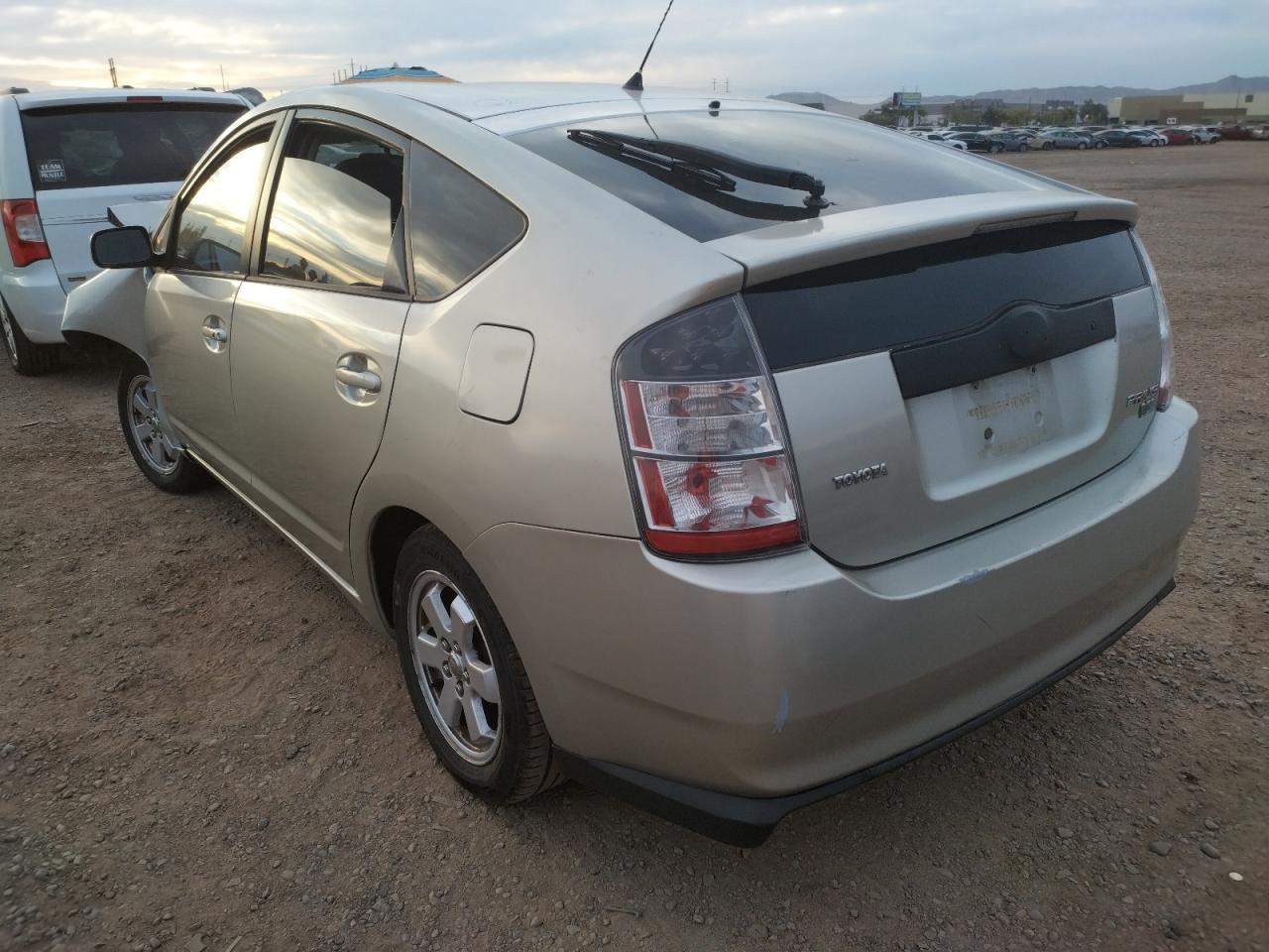Photo 3 from auction – 2004 TOYOTA PRIUS with VIN JTDKB20U240073250