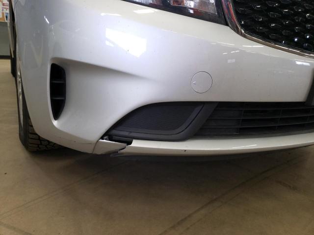 Photo 9 from auction – 2017 KIA FORTE LX with VIN 3KPFK4A77HE142856