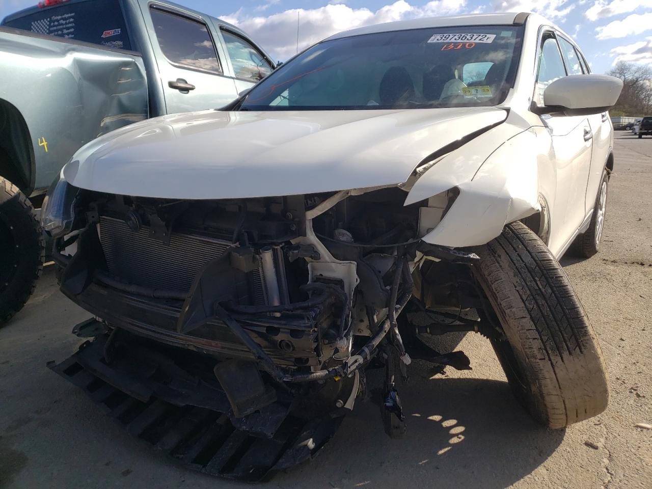 Photo 9 from auction – 2016 NISSAN ROGUE S with VIN 5N1AT2MV8GC870516