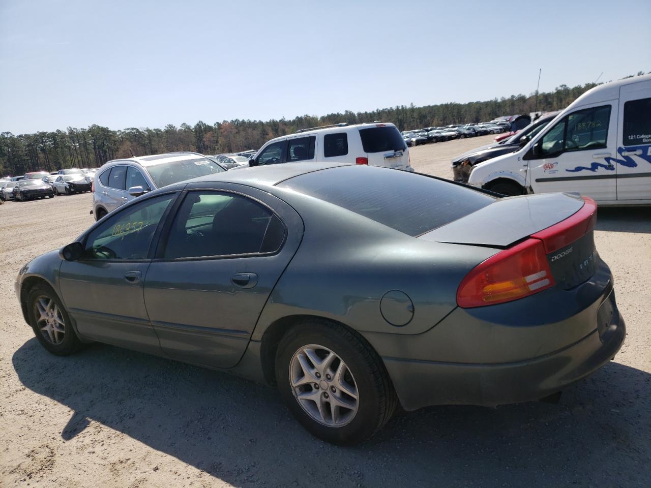 Photo 3 from auction – 2002 DODGE INTREPID S with VIN 2B3HD46R12H114240