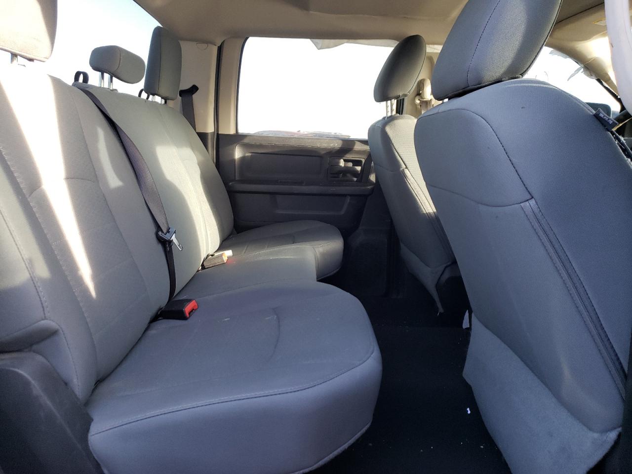 Photo 6 from auction – 2015 RAM 3500 ST with VIN 3C63R3GL2FG637259