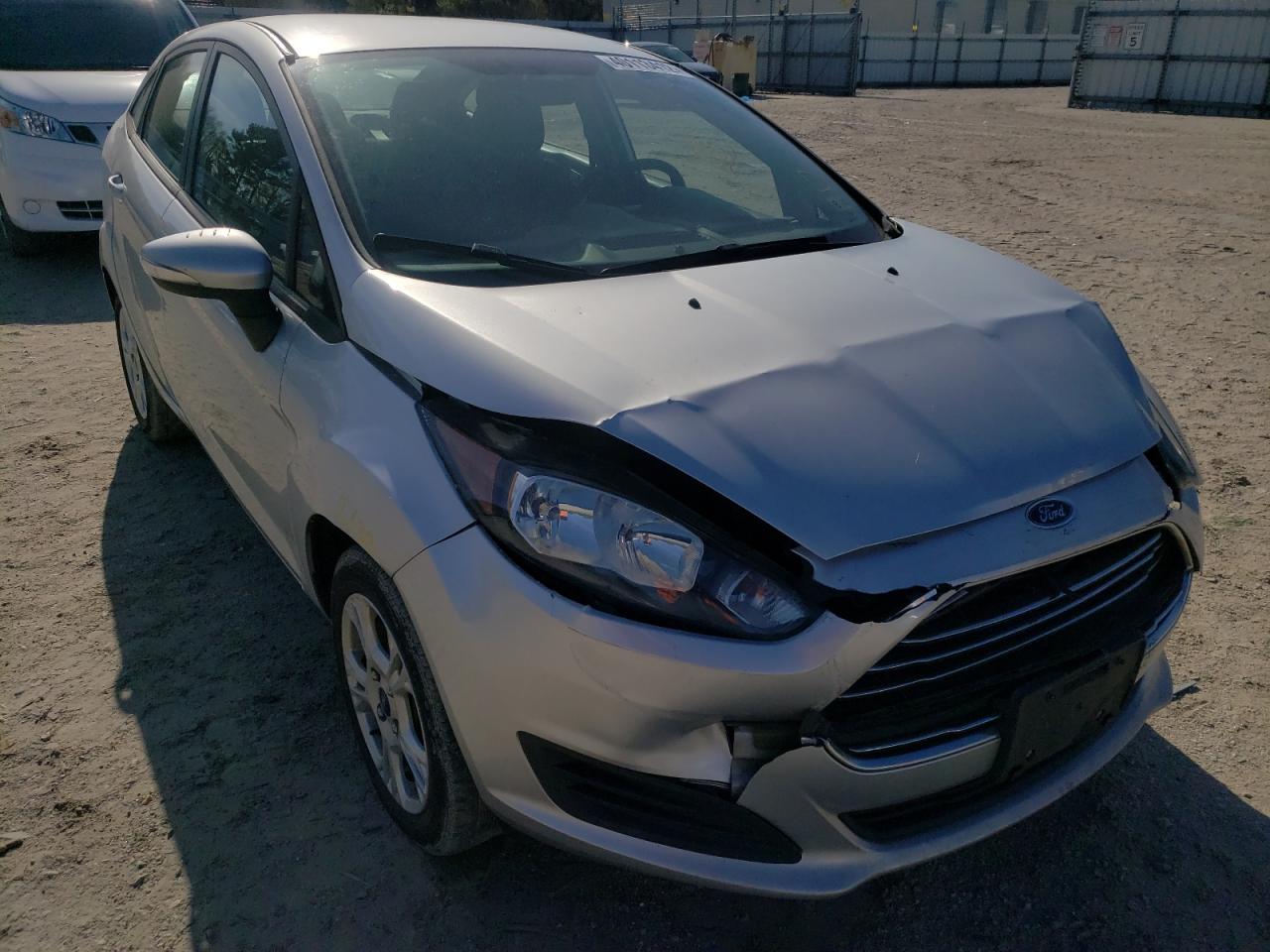 FORD FIESTA SE 2014 with VIN 3FADP4BJ4EM171239 - Photo from auction
