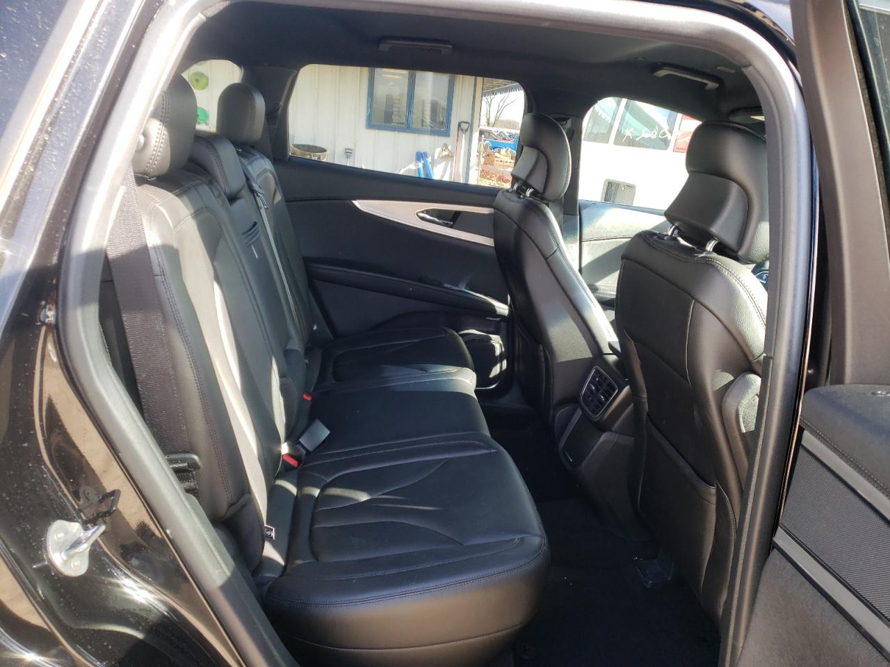 Photo 6 from auction – 2019 LINCOLN NAUTILUS with VIN 2LMPJ6J92KBL53840