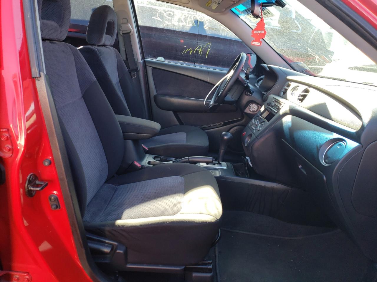 Photo 5 from auction – 2003 MITSUBISHI OUTLANDER with VIN JA4LZ41G33U090998