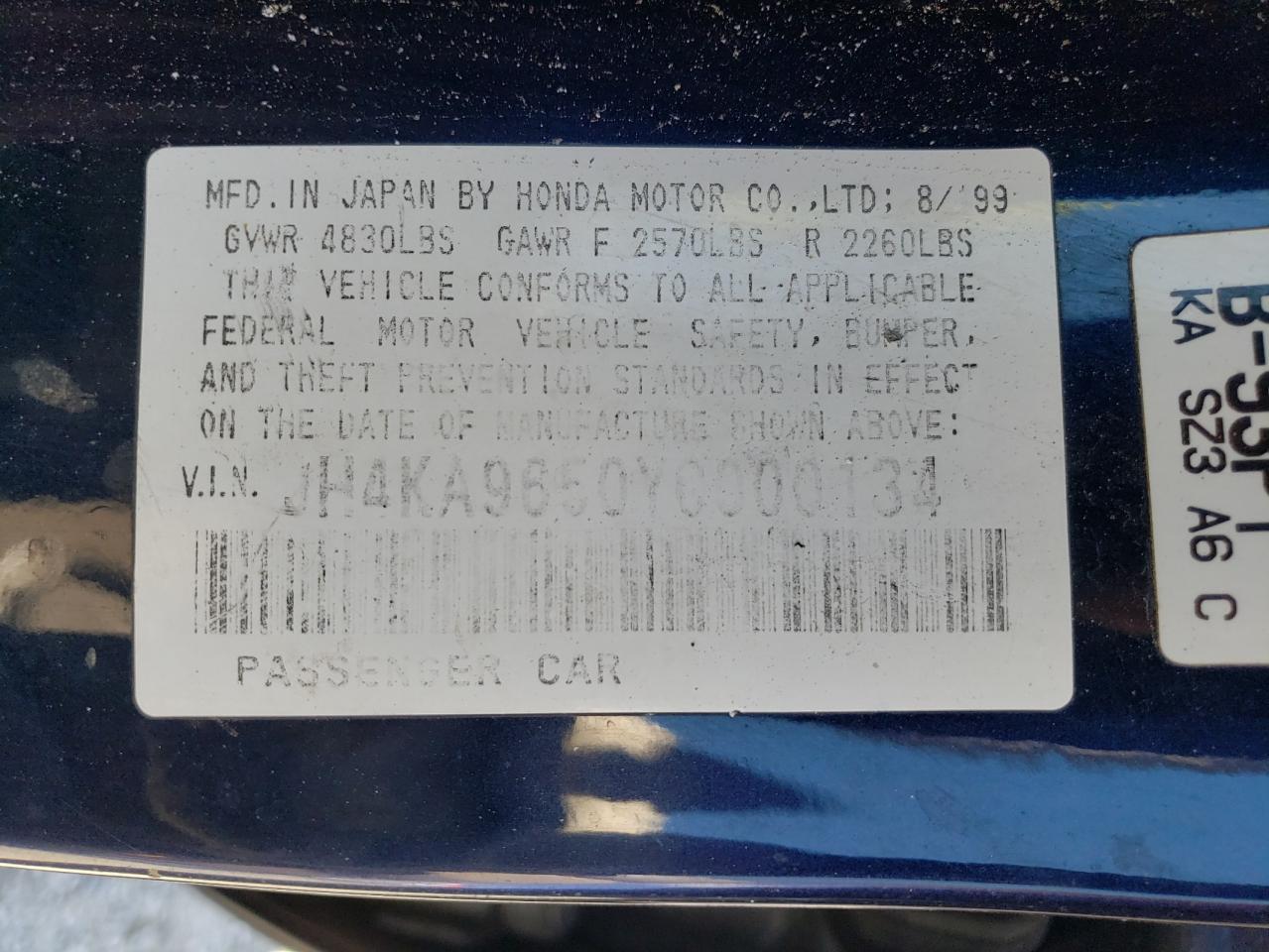 Photo 10 from auction – 2000 ACURA 3.5RL with VIN JH4KA9650YC000134