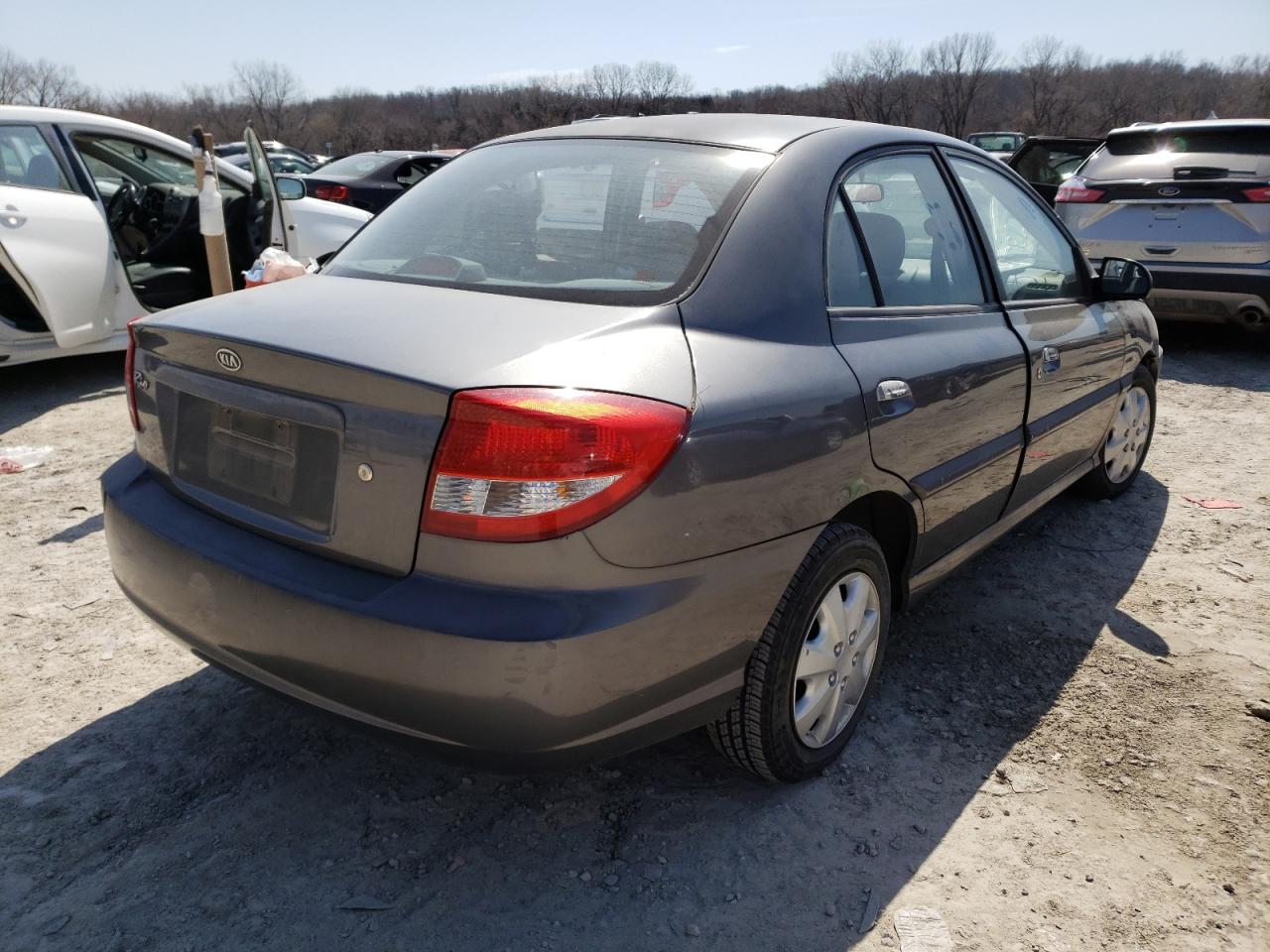Photo 4 from auction – 2005 KIA RIO with VIN KNADC125856374560