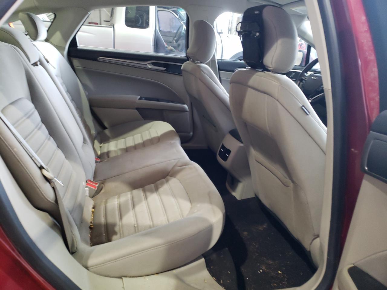 Photo 6 from auction – 2019 FORD FUSION SE with VIN 3FA6P0LU3KR179535