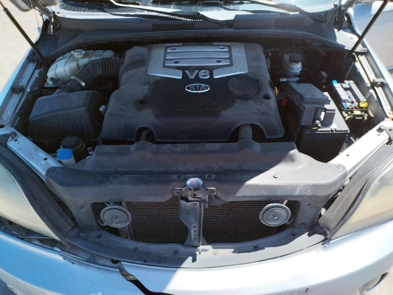 Photo 7 from auction – 2006 KIA SORENTO EX with VIN KNDJC733865542145