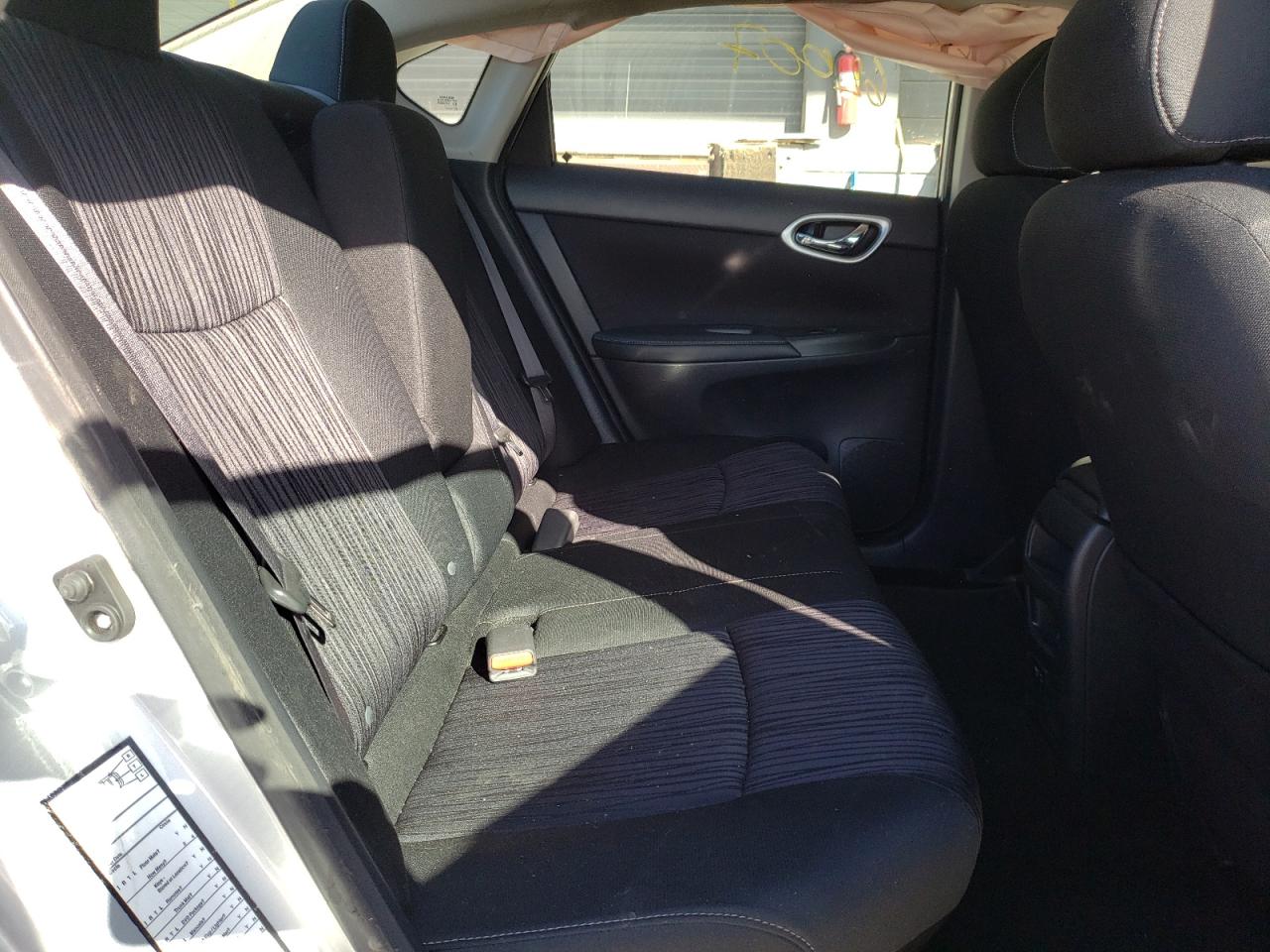 Photo 6 from auction – 2019 NISSAN SENTRA S with VIN 3N1AB7AP1KY328056