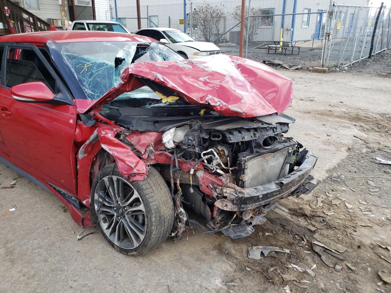 Photo 9 from auction – 2016 HYUNDAI VELOSTER T with VIN KMHTC6AE2GU295019