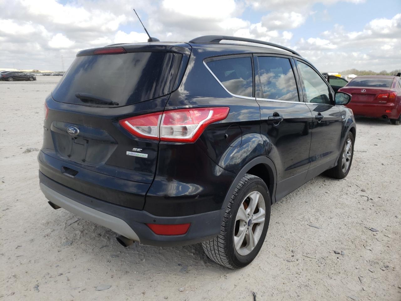 Zdjęcie 4 z aukcji – 2014 FORD ESCAPE SE z VIN 1FMCU0GX4EUE25558