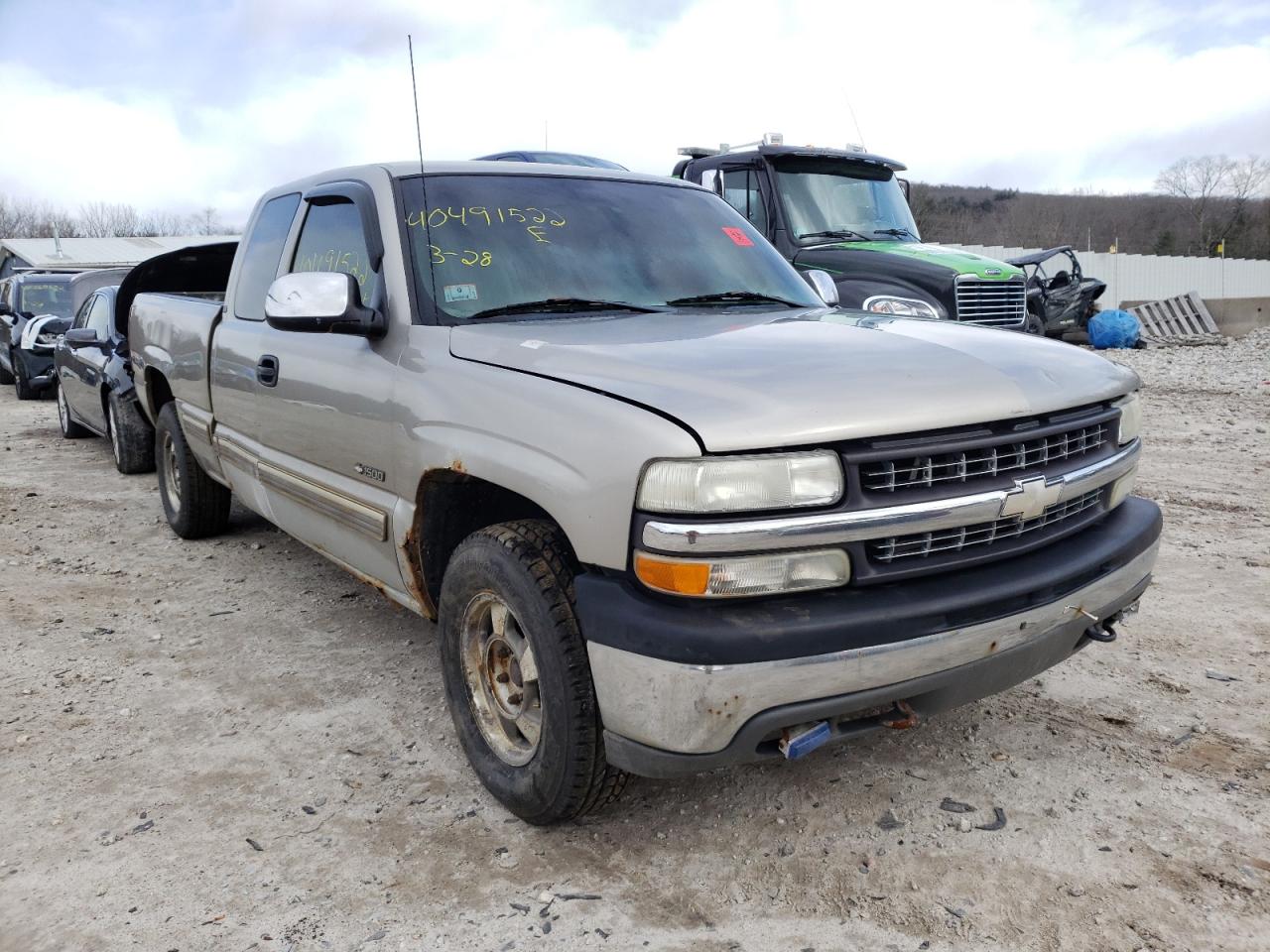 Photo 1 from auction – 2002 CHEVROLET SILVERADO with VIN 1GCEK19T92Z143272