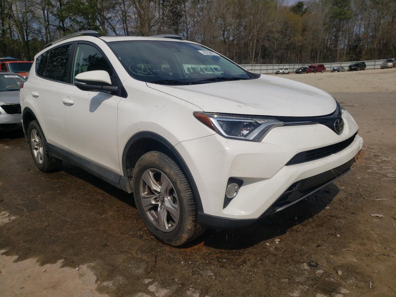 Photo 1 from auction – 2017 TOYOTA RAV4 XLE with VIN 2T3WFREV6HW324997