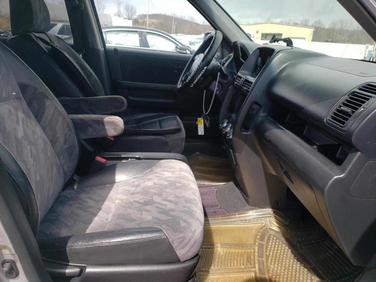 Photo 5 from auction – 2004 HONDA CR-V EX with VIN SHSRD78834U251240