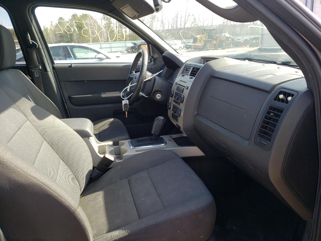 Photo 5 from auction – 2011 FORD ESCAPE XLT with VIN 1FMCU9DG7BKA75875