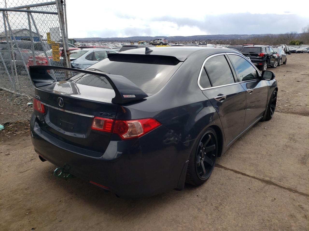 Photo 4 from auction – 2013 ACURA TSX with VIN JH4CU2F42DC013472