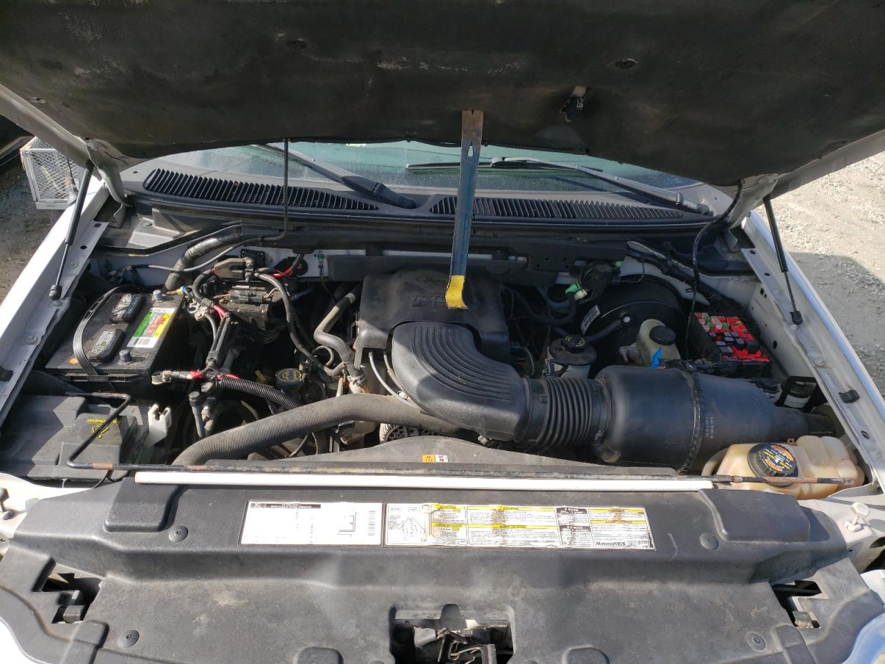 Photo 7 from auction – 2001 FORD F150 with VIN 1FTRX17W01NA33491