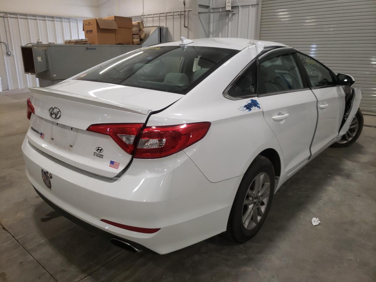 Photo 4 from auction – 2015 HYUNDAI SONATA SE with VIN 5NPE24AF3FH010026