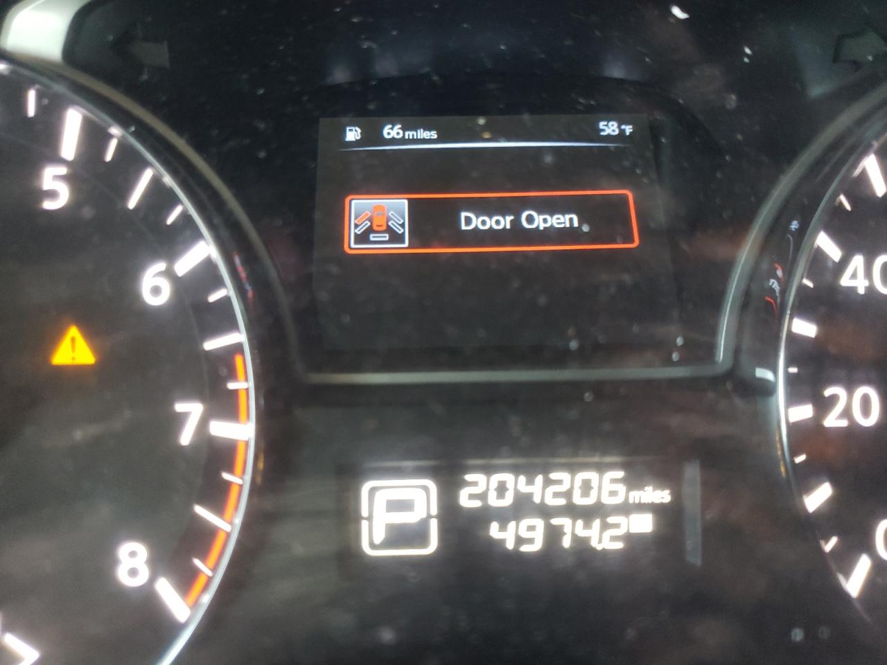 Photo 8 from auction – 2014 NISSAN PATHFINDER with VIN 5N1AR2MN0EC611627