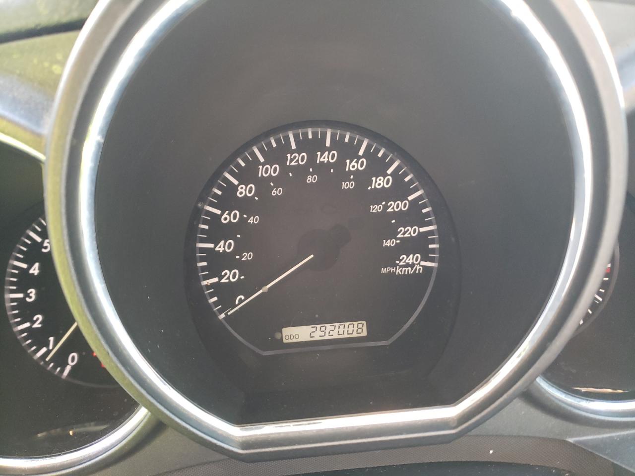 Photo 8 from auction – 2004 LEXUS RX 330 with VIN 2T2HA31U44C009102